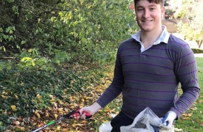 Hitchin Conservatives Chair Dominic Griffiths at the Litter Pick